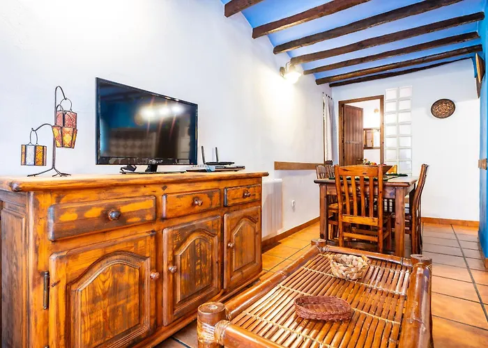 Casa Mayor *